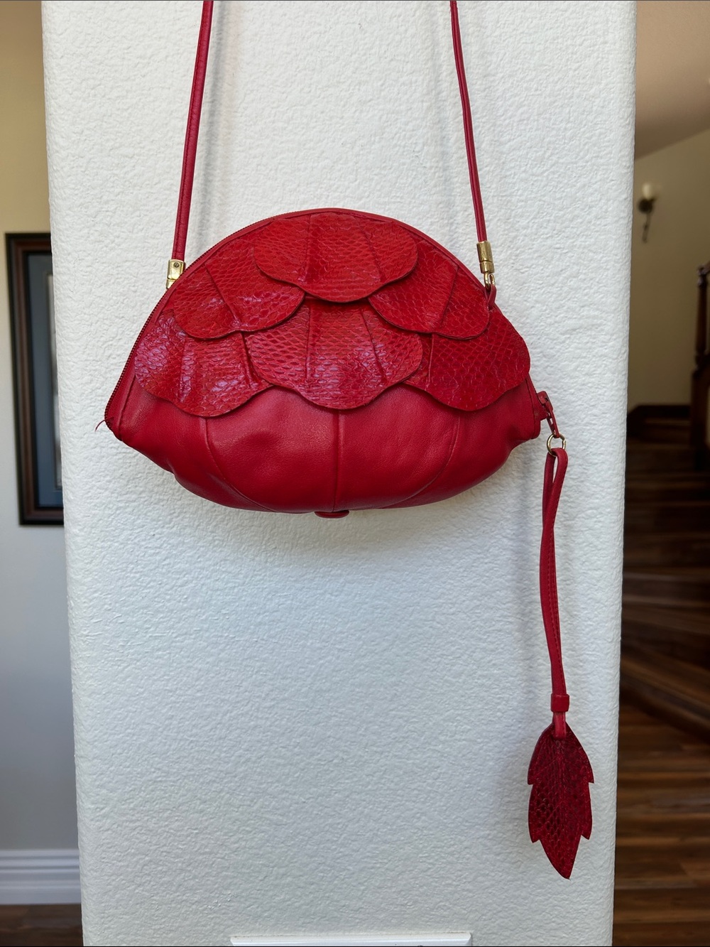 Lisette New York Florence - red scalloped leather snakeskin crossbody Bag